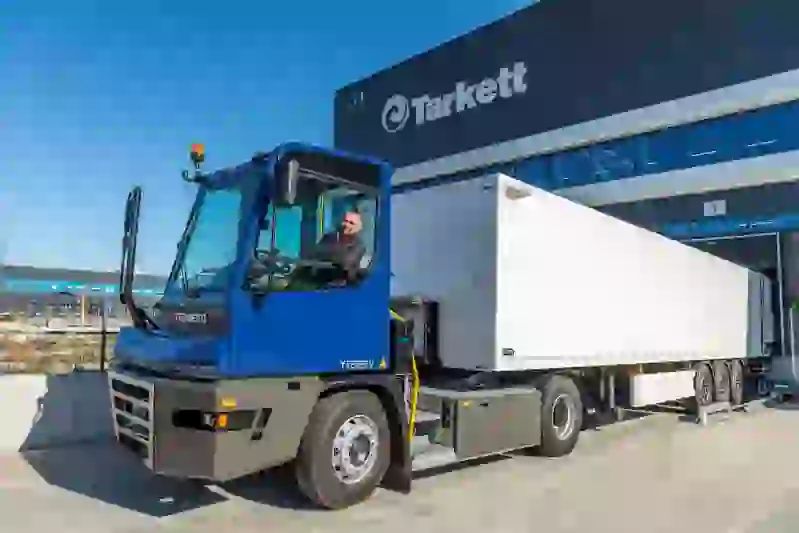 Tarkett integrates Terberg YT203-EV electric terminal tractor in warehouse logistics